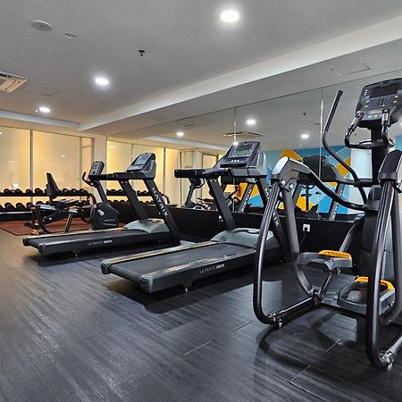 Days Hotel & Suites By Wyndham Kl - Chan Sow Lin Mrt Or Lrt Kuala Lumpur Exterior foto