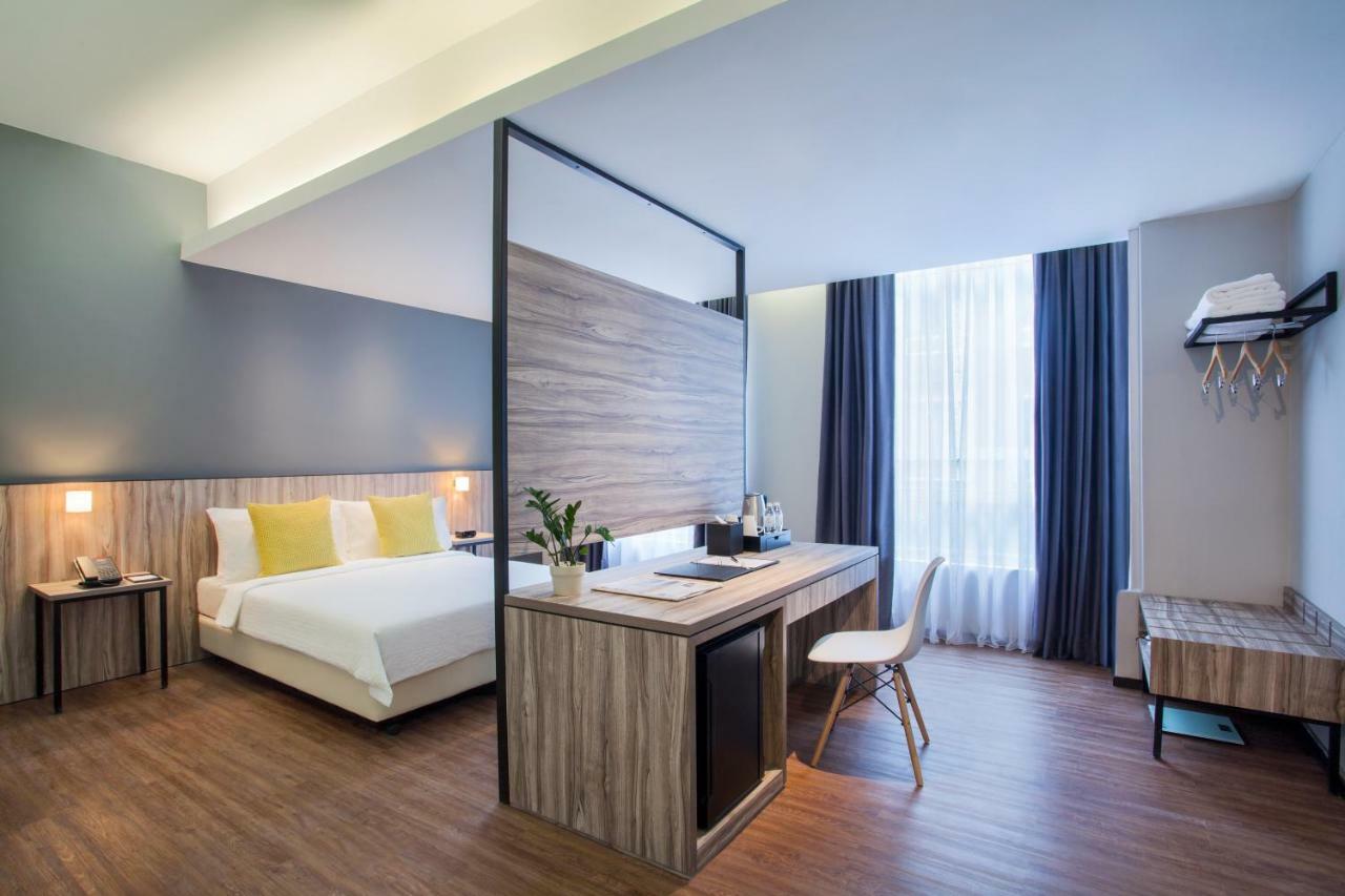 Days Hotel & Suites By Wyndham Kl - Chan Sow Lin Mrt Or Lrt Kuala Lumpur Exterior foto