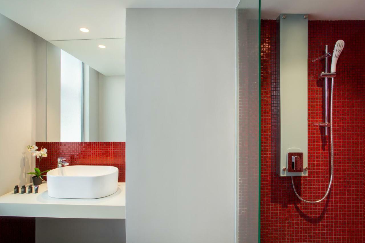 Days Hotel & Suites By Wyndham Kl - Chan Sow Lin Mrt Or Lrt Kuala Lumpur Exterior foto